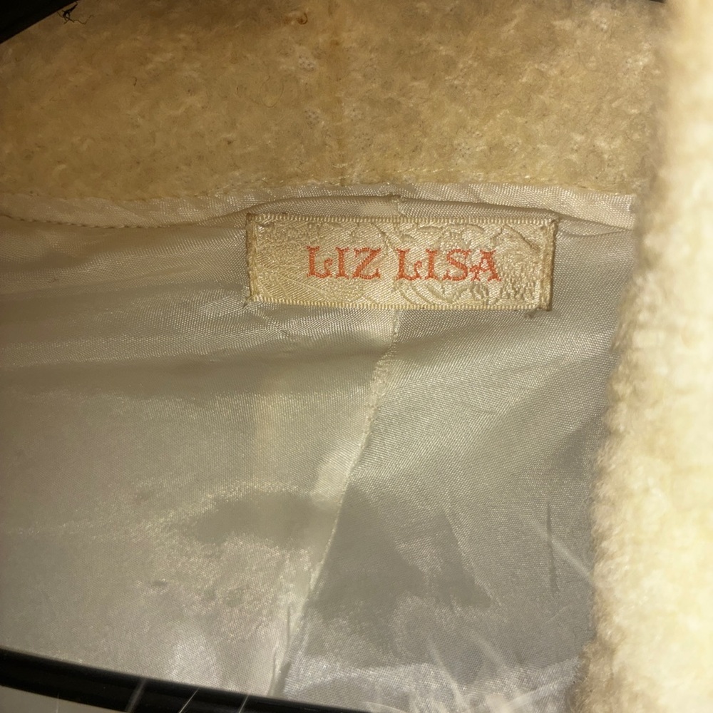 LIZ LISA Cream Hooded Cape with Pom Poms - Picture 2 of 6